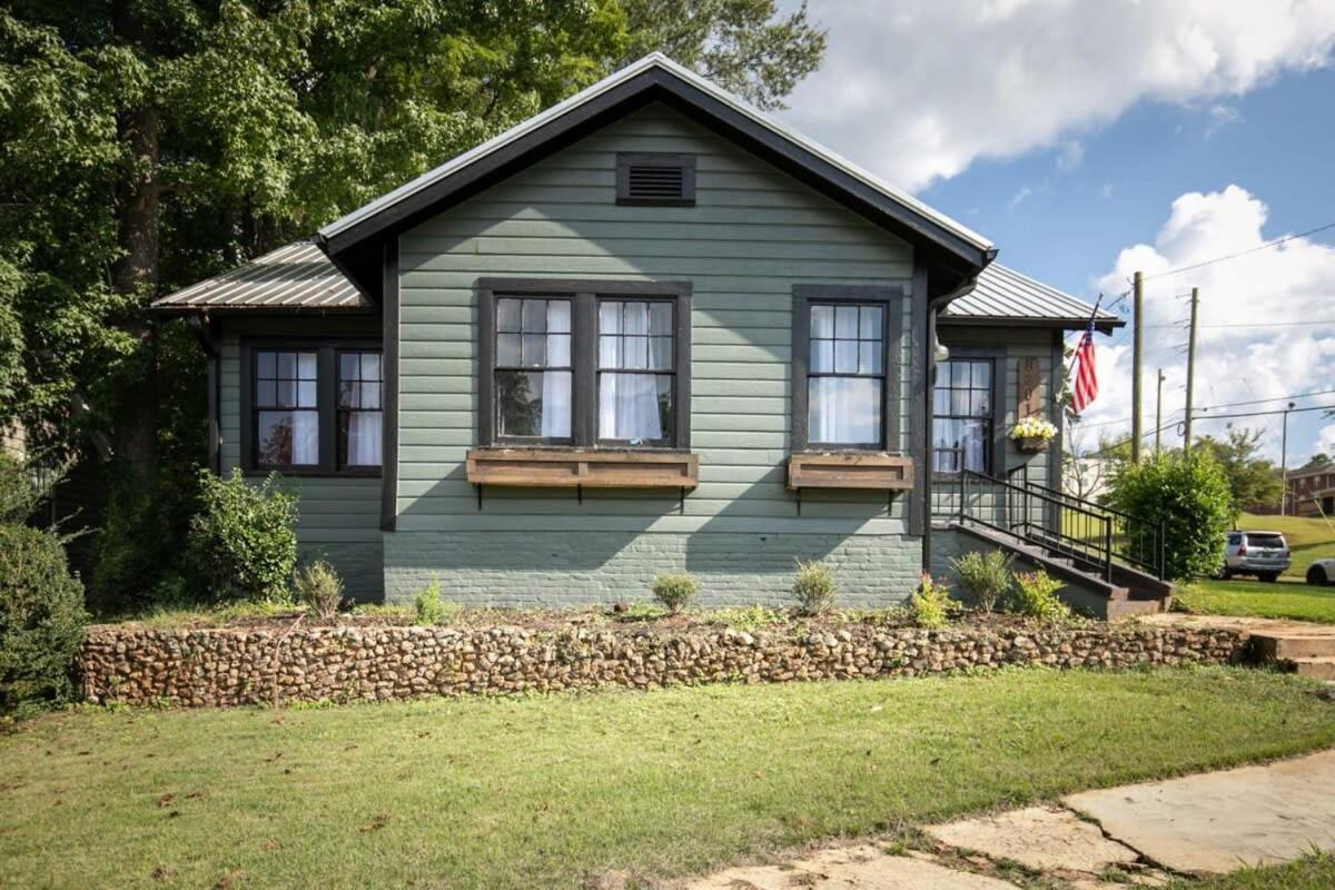 East Lake Stunner-Located At The Foot Of The Ruffner Mountains Birmingham Exterior photo